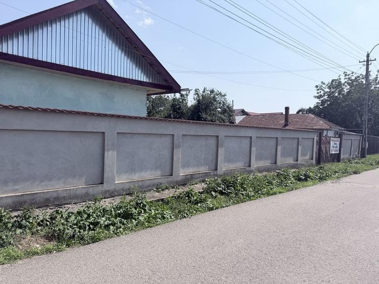 Casă cu 4 camere în Afumați