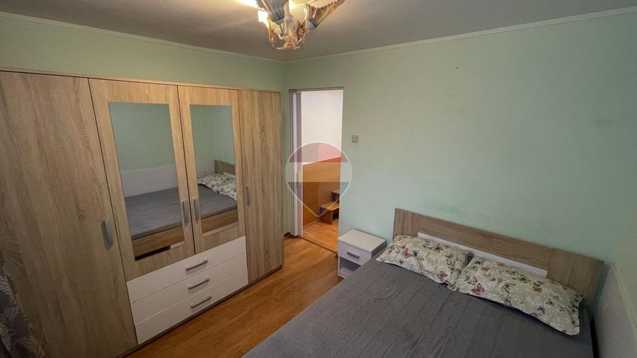 Apartament cu 2 camere decomandat, mobilat în Titan
