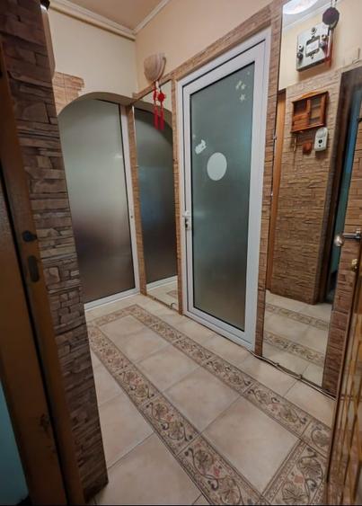 Apartament cu 2 camere semidecomandat, mobilat în Țiglina 2