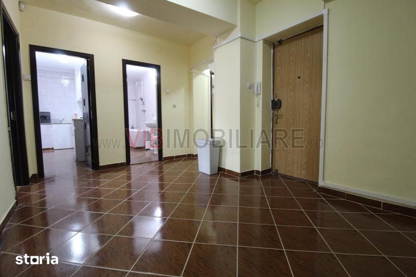 Apartament cu 3 camere decomandat în Decebal