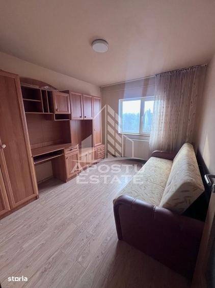 Apartament cu 3 camere decomandat în Soarelui