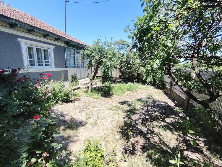 Casă cu 4 camere în Cotorca