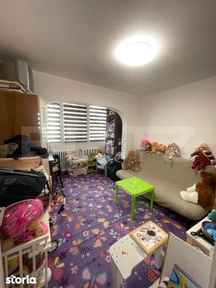 Apartament cu 4 camere, mobilat în Mărăști