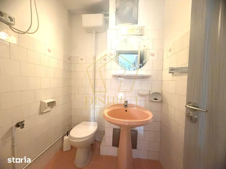 Apartament cu 3 camere, mobilat în Est