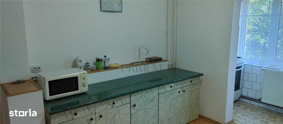 Apartament cu 2 camere decomandat în Soarelui