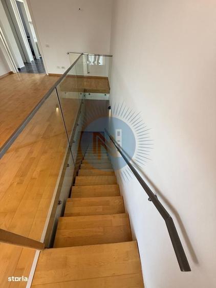 Apartament cu 4 camere în Capitale