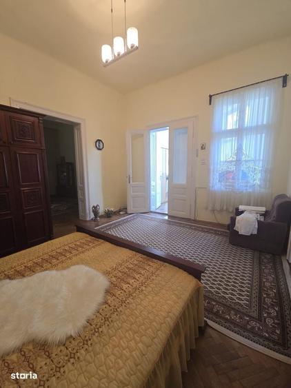 Casă cu 4 camere în Ultracentral