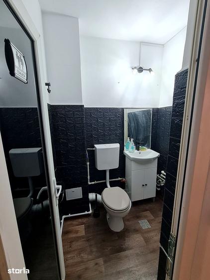 Spațiu comercial, de 125 mp, în Central