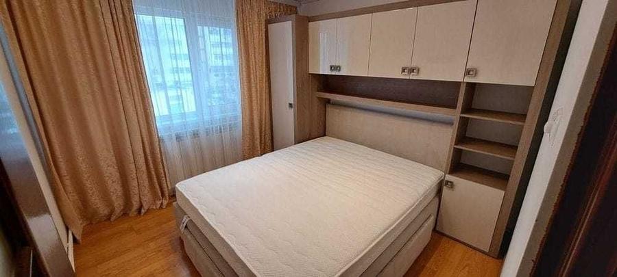 Apartament cu 3 camere semidecomandat în Viziru 1