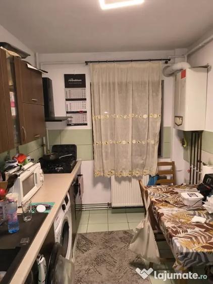 Apartament cu 2 camere decomandat, mobilat în Vest