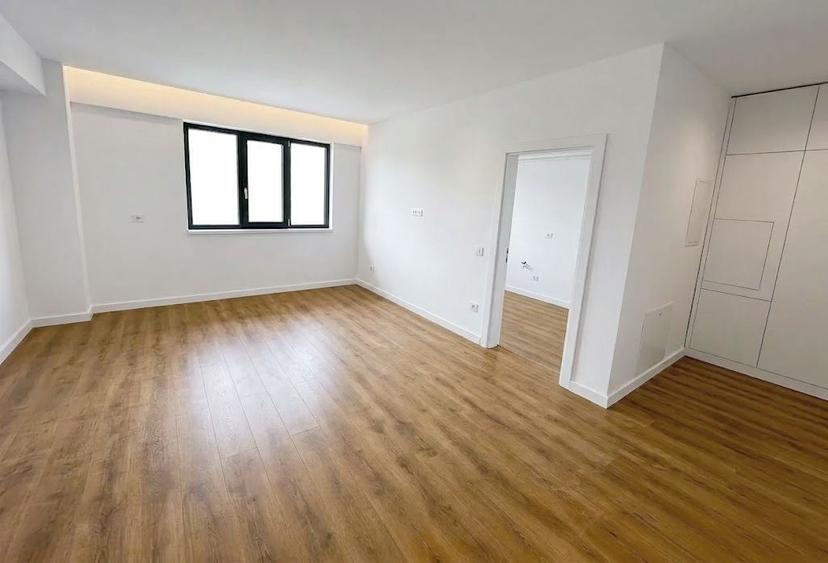Apartament cu 3 camere decomandat în Cetate