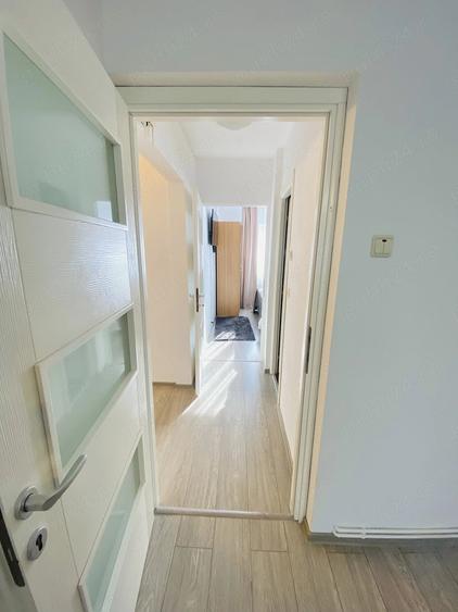 Apartament cu 2 camere decomandat în Colonia Bod