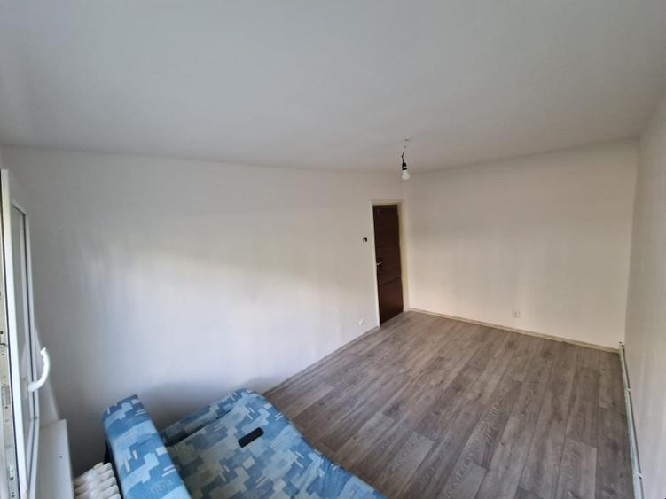 Apartament cu 3 camere decomandat, mobilat în Mănăștur