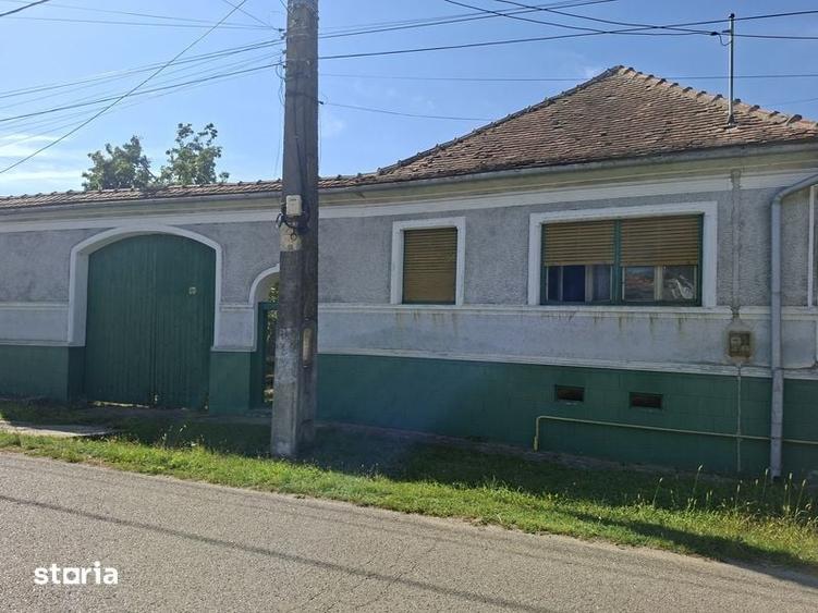 Casă cu 3 camere cu Teren 364 Mp în Central
