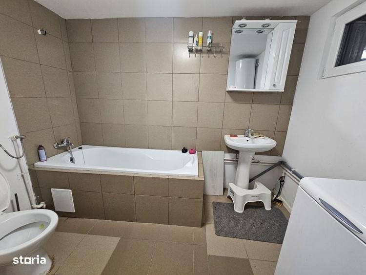 Casă cu 4 camere în Florești