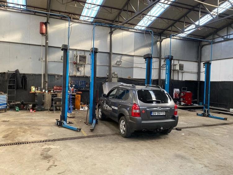 Spațiu comercial, de 700 mp, în Central