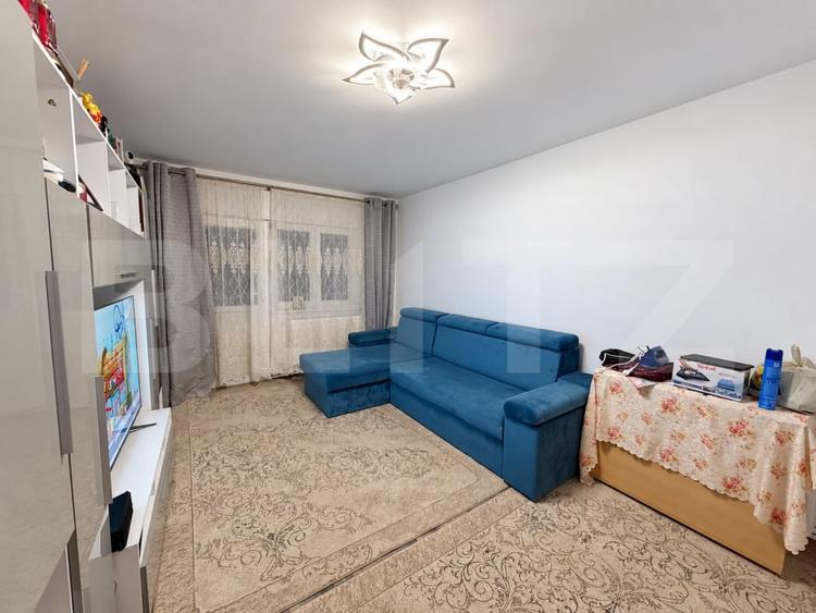 Apartament cu 3 camere decomandat, mobilat în Frumoasa