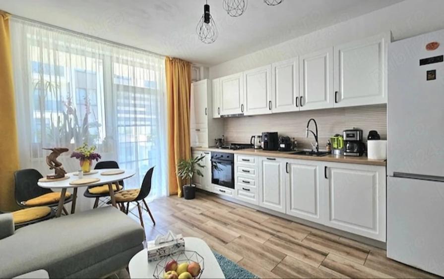 Apartament cu 3 camere semidecomandat în Șelimbăr