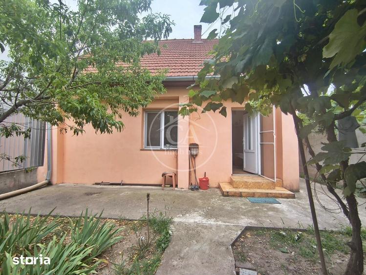 Casa de vanzare cu 2 camere si teren in zona Cantemir, Oradea - 1