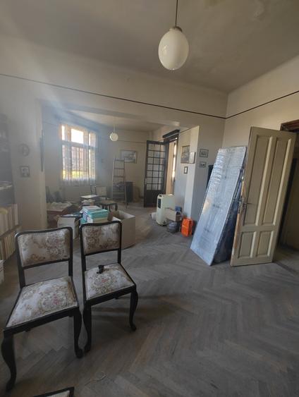 Apartament cu 3 camere circular în Unirii
