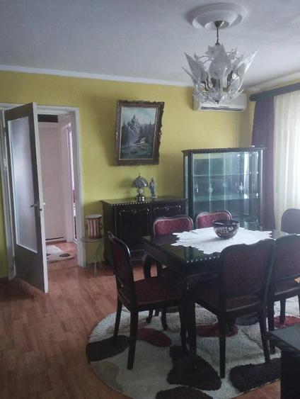 Apartament cu 2 camere semidecomandat în Prundu