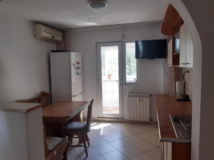 Apartament cu 2 camere decomandat, mobilat în Crângași