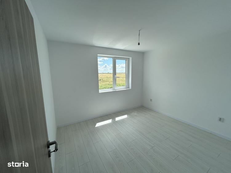 Apartament cu 3 camere decomandat în Giroc