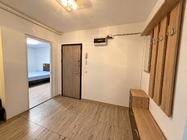 Apartament cu 4 camere decomandat, mobilat în Pantelimon