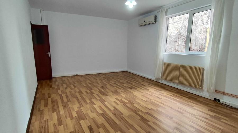 Casă cu 4 camere decomandat cu Teren 200 Mp în Alba Iulia
