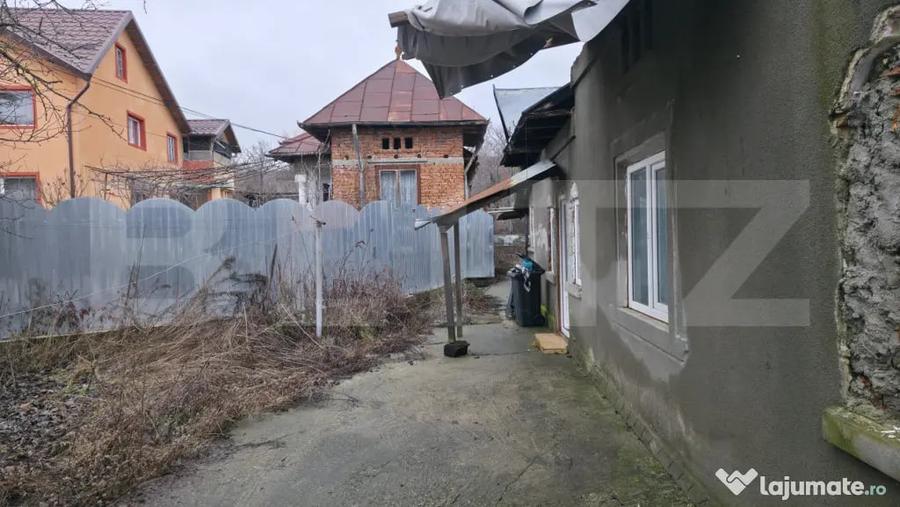 Casă cu 3 camere cu Teren 764 Mp în Central