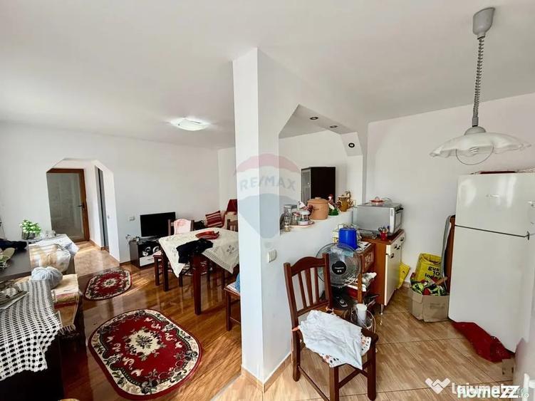 Casă cu 4 camere cu Teren 1300 Mp în Jariștea