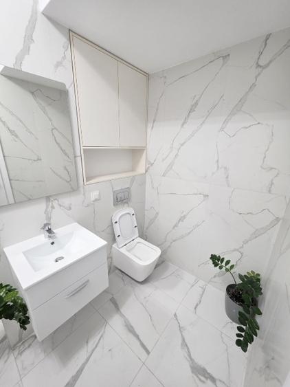 Apartament cu 2 camere decomandat, mobilat în Central