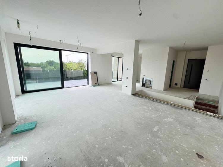 Apartament cu 4 camere în Sud