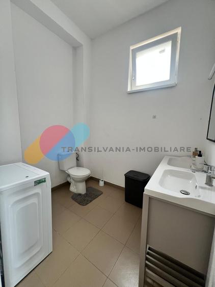Casă individuală cu 4 camere cu Canalizare în Dezmir