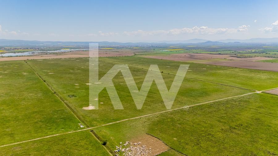 Teren agricol extravilan de 4700 mp, în Codlea