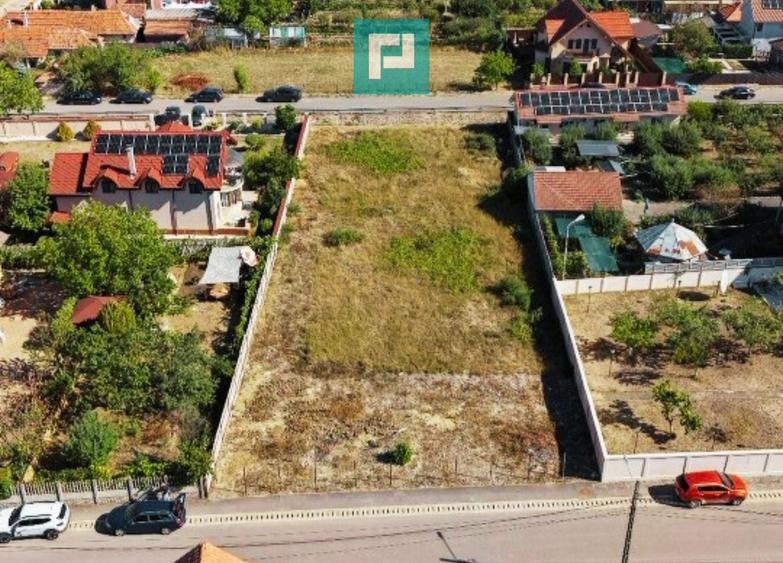 Teren Construcții intravilan de 1480 mp, în Sânmartin