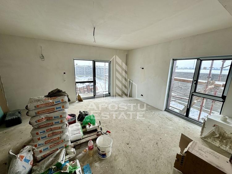 Duplex cu 4 camere cu Canalizare în Chișoda