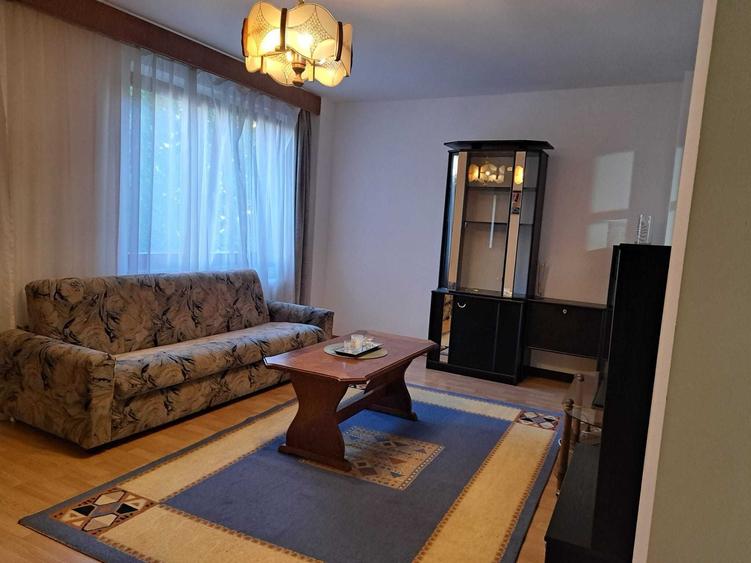 Apartament cu 4 camere decomandat în Jigodin-Băi