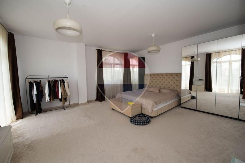 Apartament cu 3 camere, mobilat în Grivița