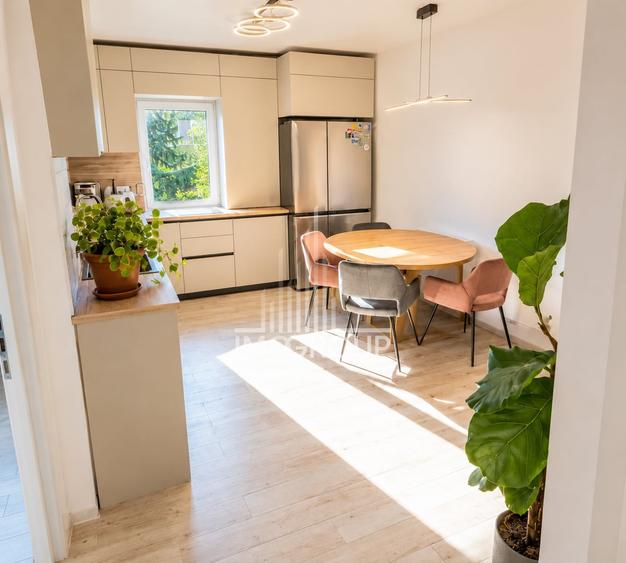 Apartament cu 3 camere semidecomandat, mobilat în Zorilor