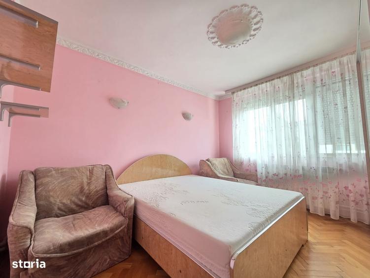 Apartament cu 3 camere în Mazepa 1