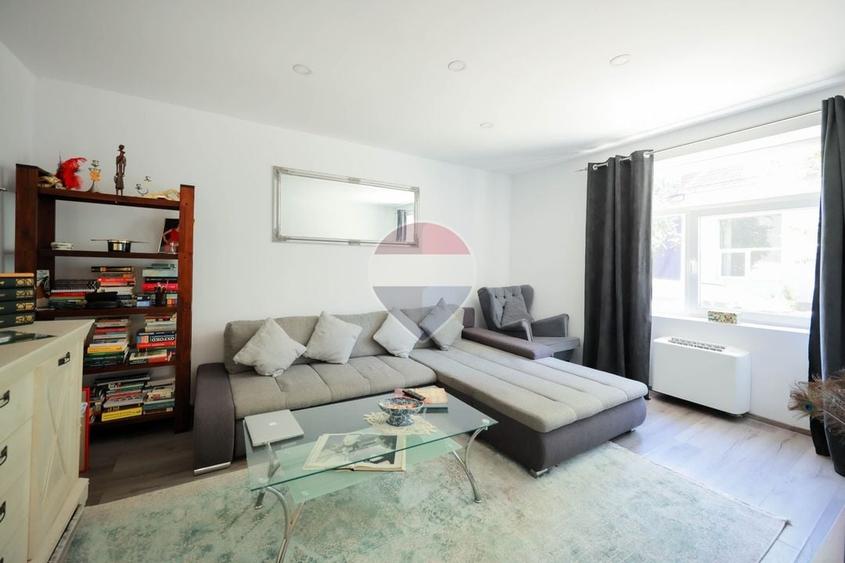 Vânzare apartament 4 camere, acces auto - parcare, Central - Cuza Vodă - 8