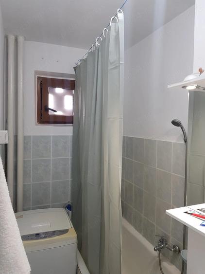 Apartament cu 2 camere semidecomandat în Complex Studențesc