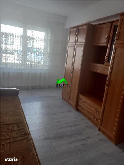 Apartament cu 3 camere decomandat în Turnișor
