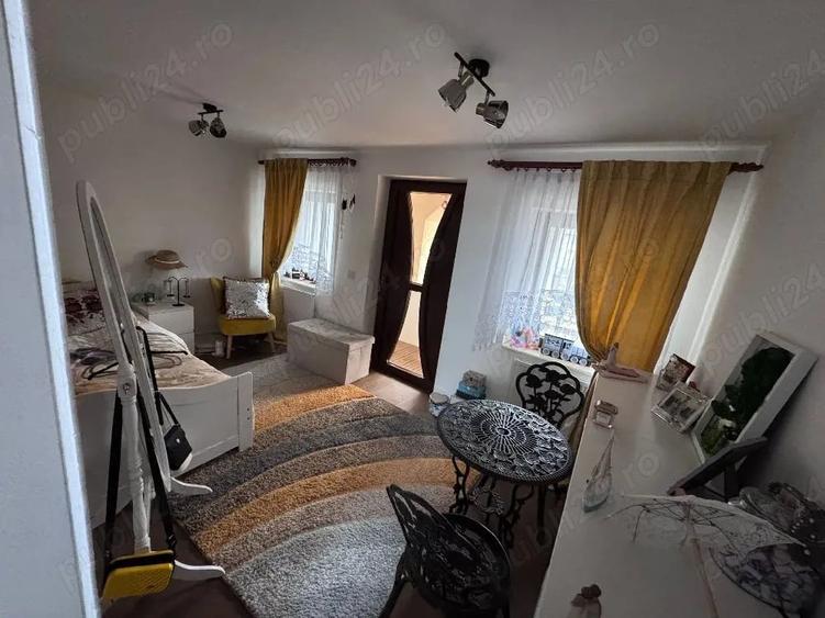 Casă cu 4 camere cu Teren 813 Mp în Central