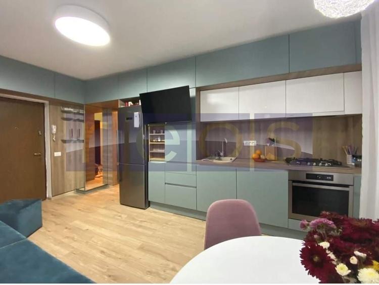 VANZARE 2 CAMERE | 62 MP | ET. 6 | AN 1984 | PARCARE | TEIUL DOAMNEI - 1