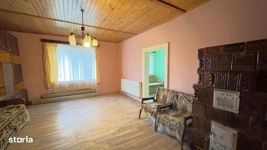 Casă cu 3 camere în Central