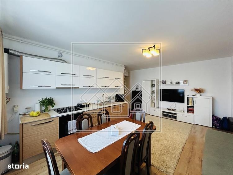 Apartament 3 camere, balcon, loc de parcare - Turnisor - 3
