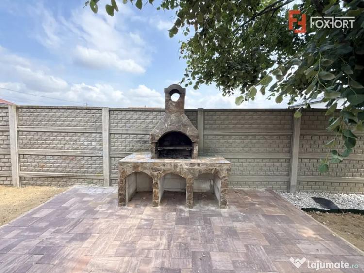 Casă cu 5 camere cu Teren 630 Mp în Dumbrăvița