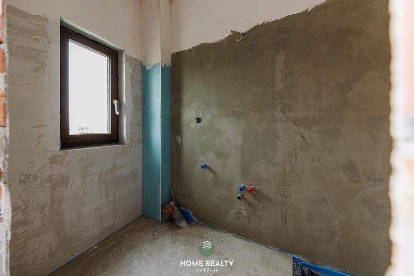 Duplex cu 5 camere cu Canalizare în Plopi